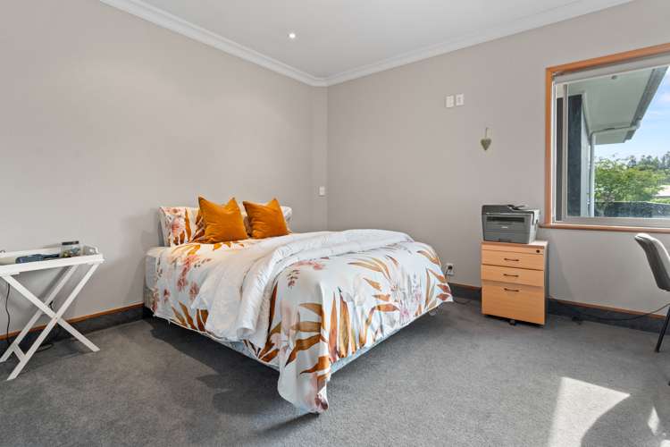 5 Ivondale Grove Solway_19