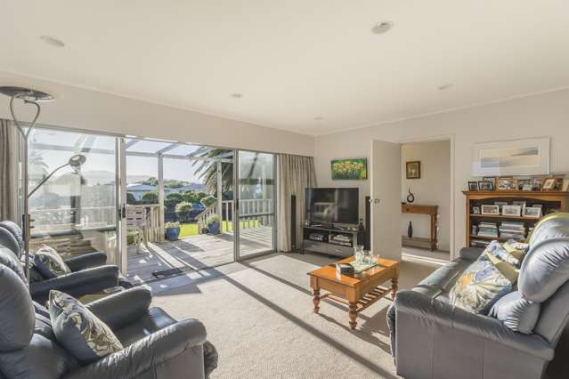 15 Teoti Street Paraparaumu Beach_1