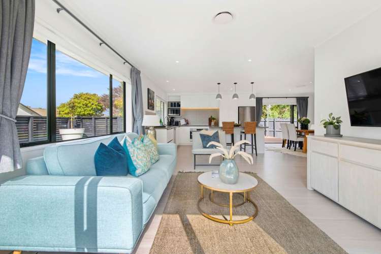 4 Riplington Road Huntington Park_5