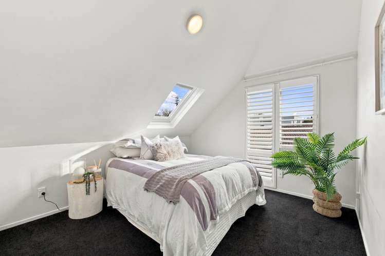 74 Office Road Merivale_14
