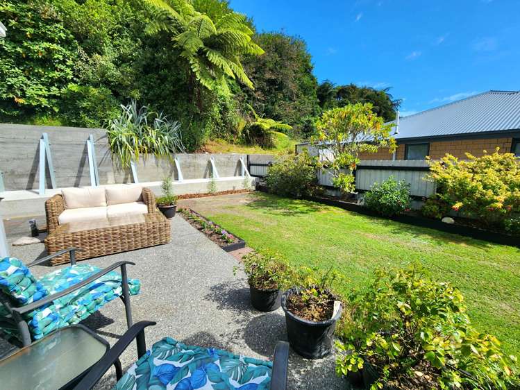 4 L A Place Greymouth_15
