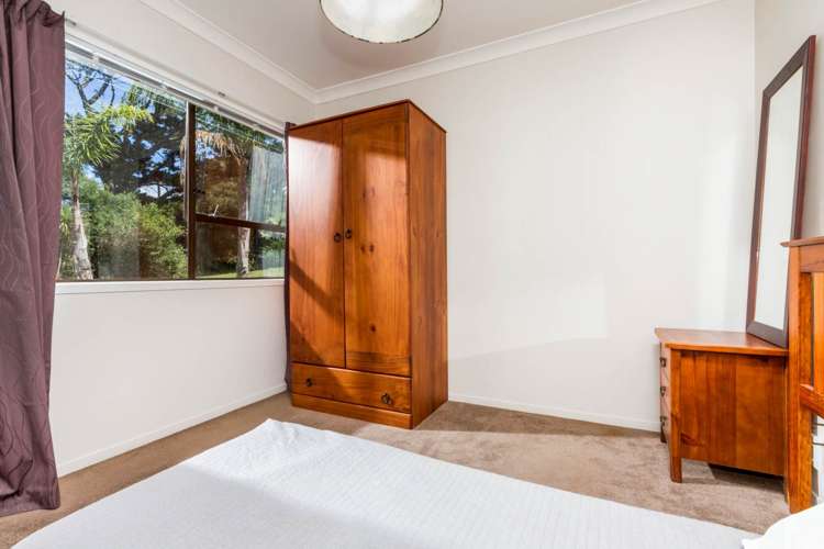 2/706 Beach Road Browns Bay_61