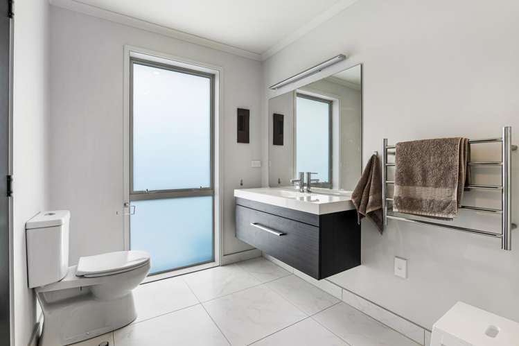 11 Fred White Drive Kumeu_19