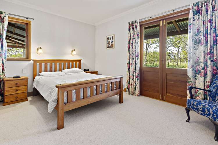 180 Paierau Road Opaki_10