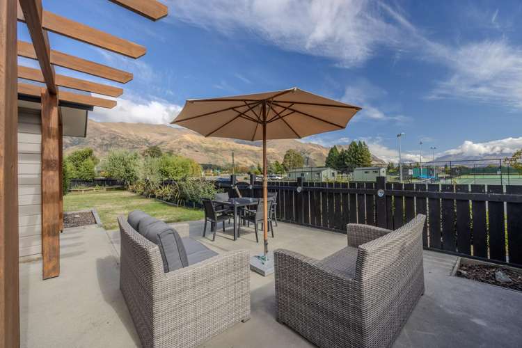 208 Warren Street Wanaka_3