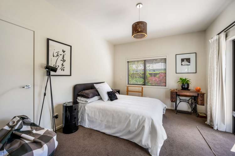 2 Snowberry Street Albert Town_11