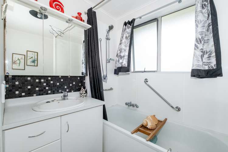 1/61 Evans Street Waimataitai_9