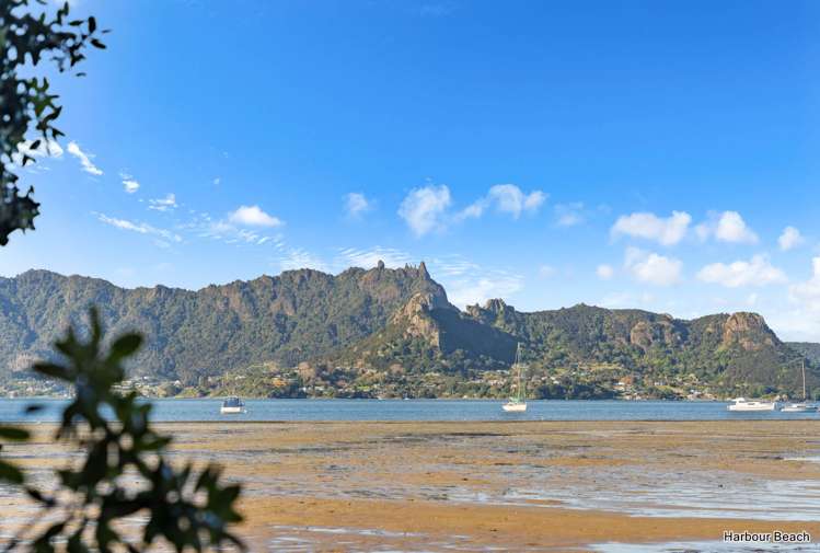 21 Te Piriti Road One Tree Point_10