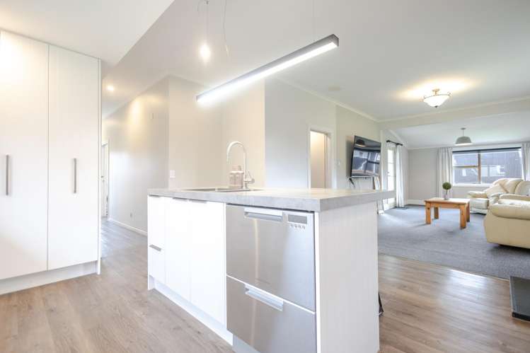 33 Main Road Harihari_6