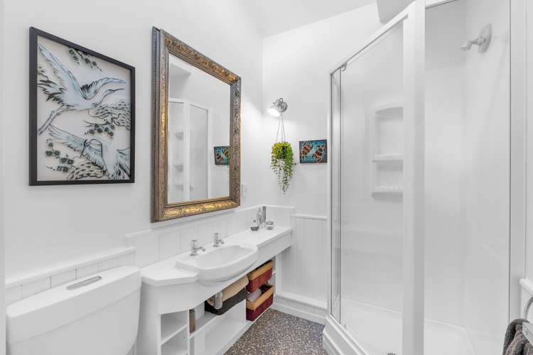 217 Point View Drive East Tamaki Heights_15