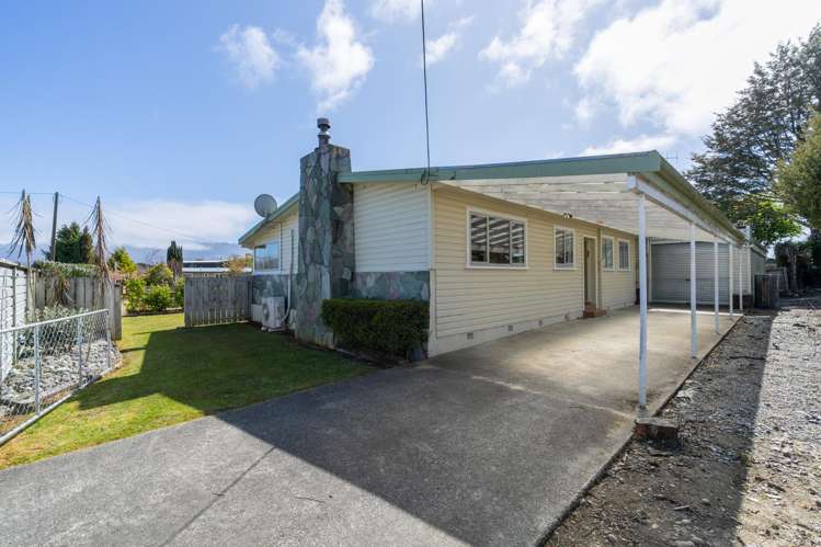 18 Pompolona Street Te Anau_0