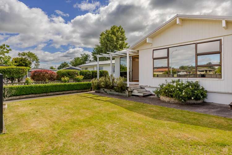 9 and 11 Willow Grove Waipukurau_20