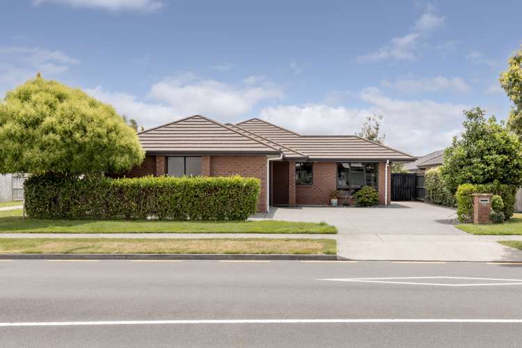 170 Doncaster Drive_0