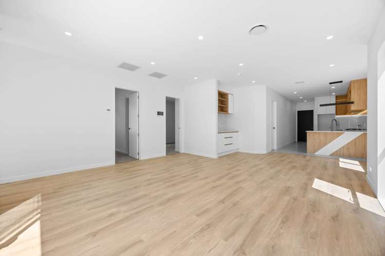 26 Furlough Road Opaheke_8