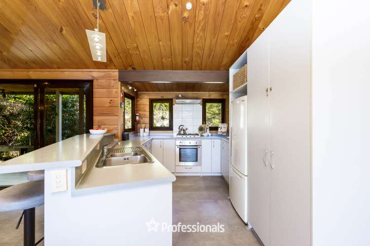 10 Hobbit Lane Pinehaven_12