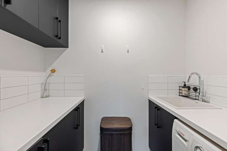 384 Yaldhurst Road Russley_11