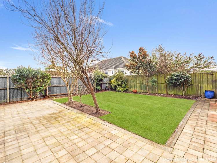 8 Roberts Road Hei Hei_9