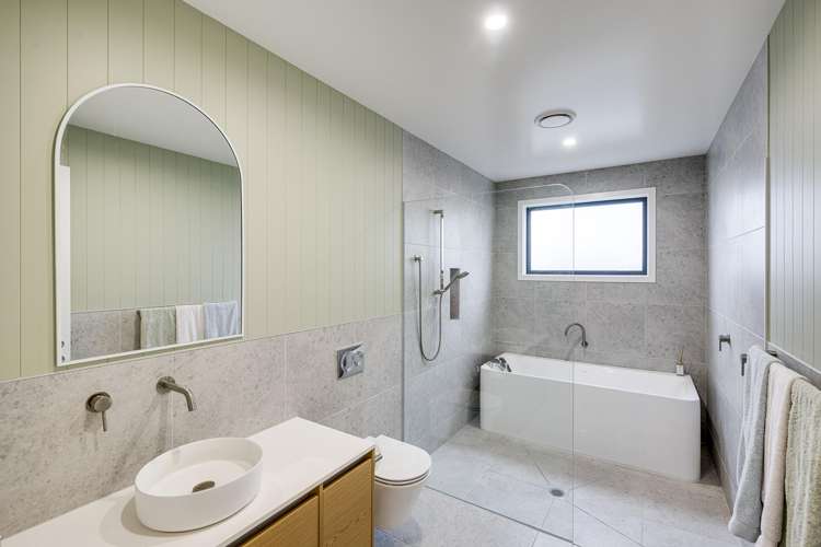 58 Pelorus Avenue Poraiti_11