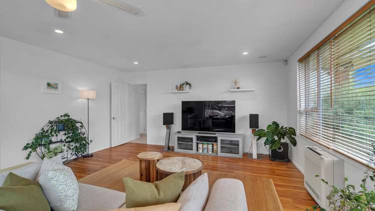 16 Thistledown Place Woolston_6