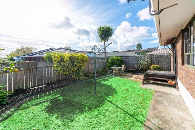 3/52 Seabrook Avenue New Lynn_17
