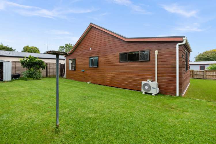 8 Eliot Place Leamington_24