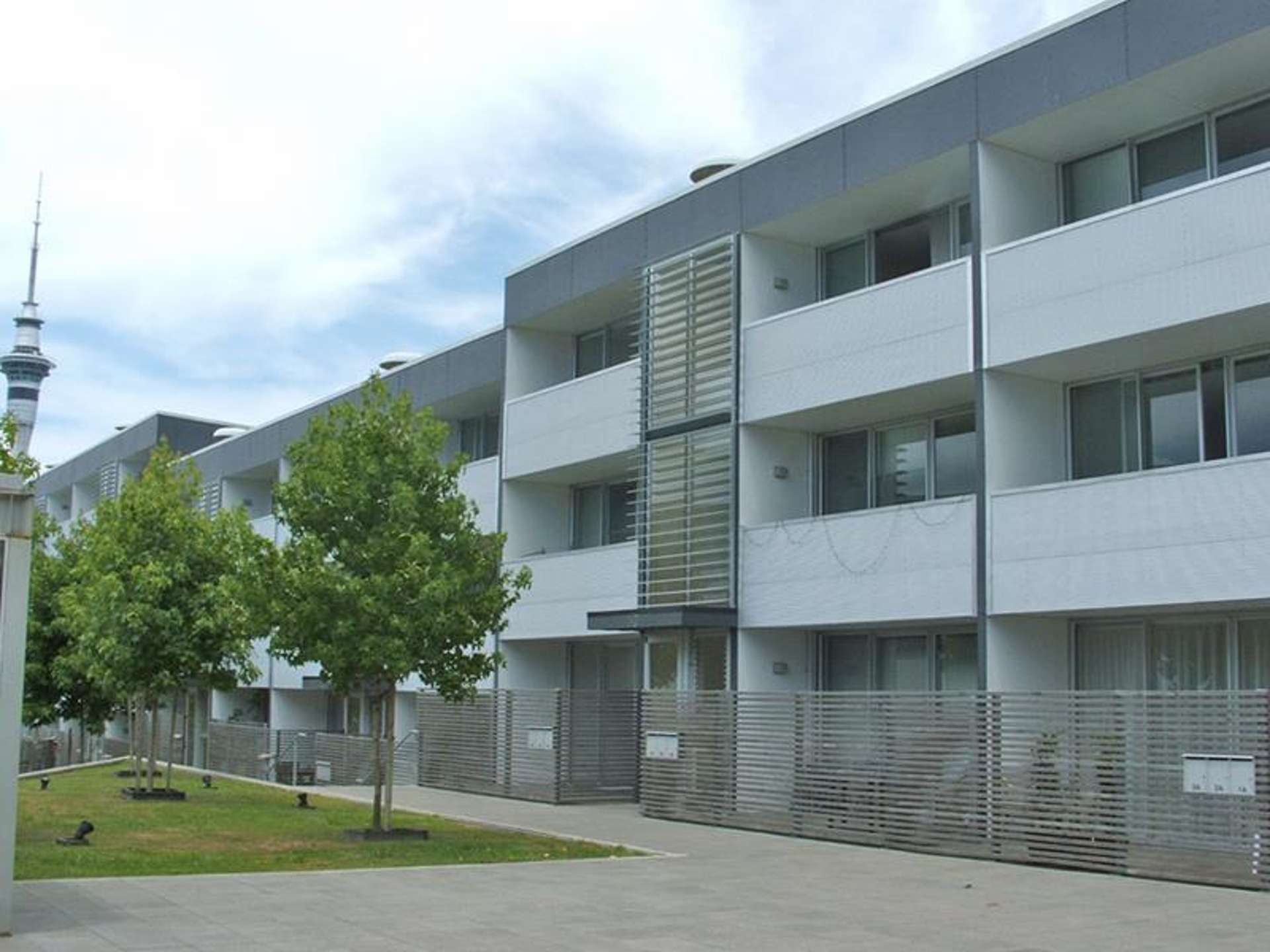 1b/10 Fisher-Point Drive Auckland Central_0