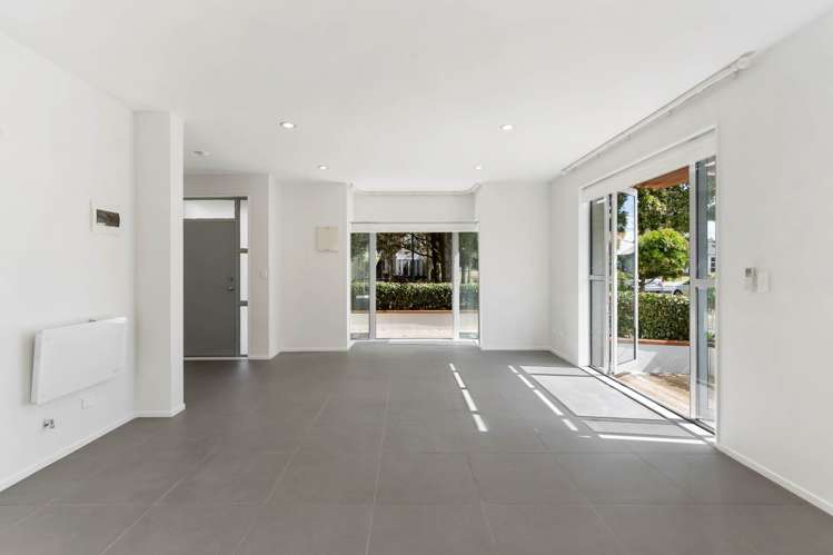 77 Popokatea Drive Takanini_10