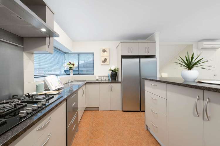 17 Debron Avenue Remuera_17