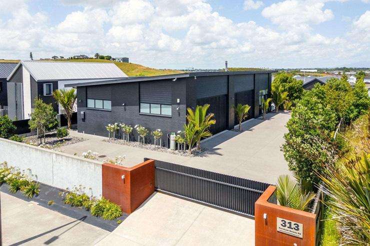 Pimped-out shed in suburbia sells for close to $1m at heated auction