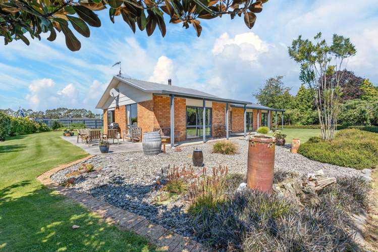 1920 Telegraph Road Darfield_20