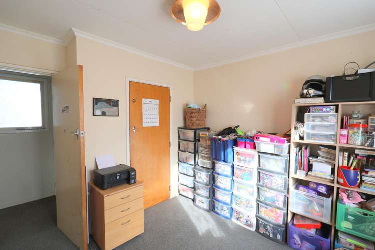 2 Dundee Street Strathern_10
