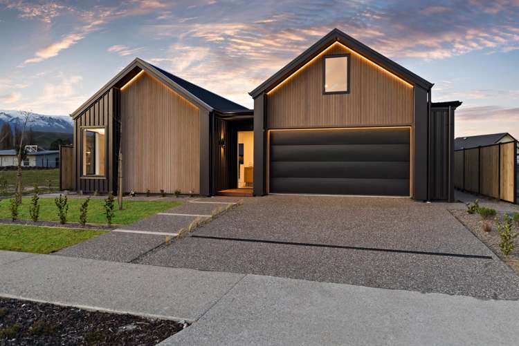 23 Magnum Drive Cromwell_17