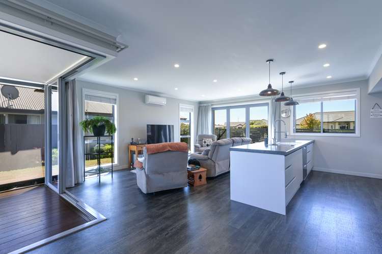 44 Curtis Street Stoke_2