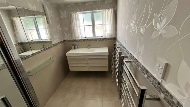 1 Culdaff Place Mount Roskill_3