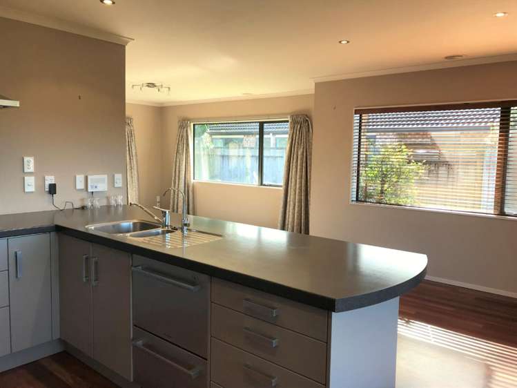 6 Daniel Crescent 11373_4