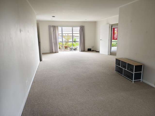 45 SIMMENTAL CRES Somerville_1
