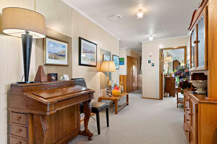 13 Fairbrother Street Carterton_12