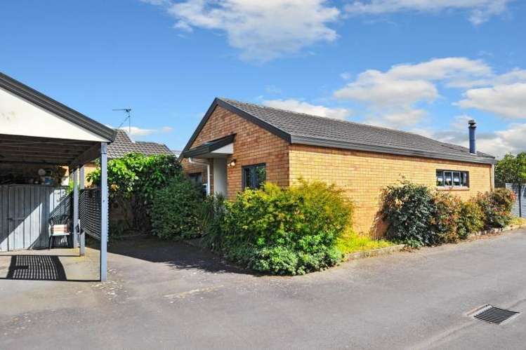 202f Massey Road_0