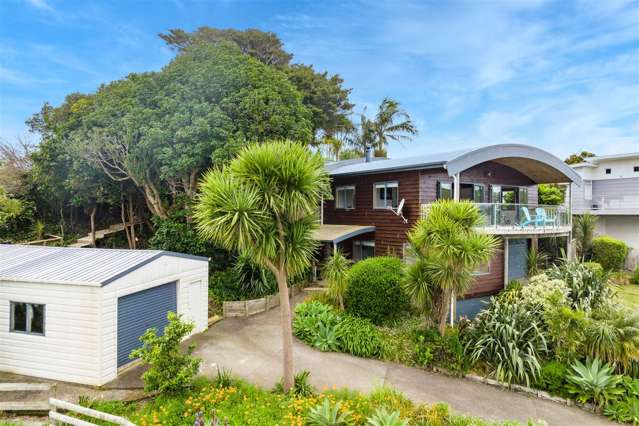 36 Kilbraugh Street Whakapirau_1