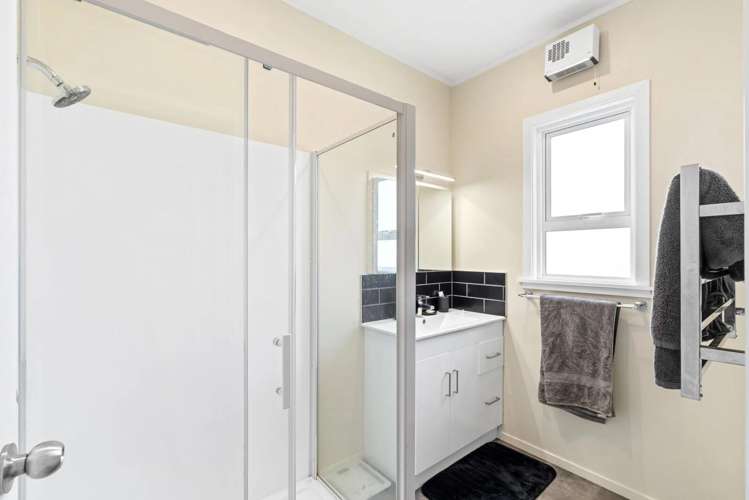 75 Queen Street West Levin_9
