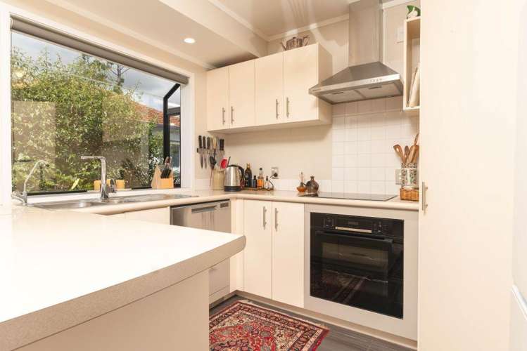 17 Te Atatu Road Te Atatu South_3