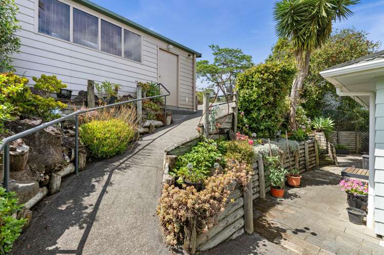 36 Raumati Crescent Onerahi_1