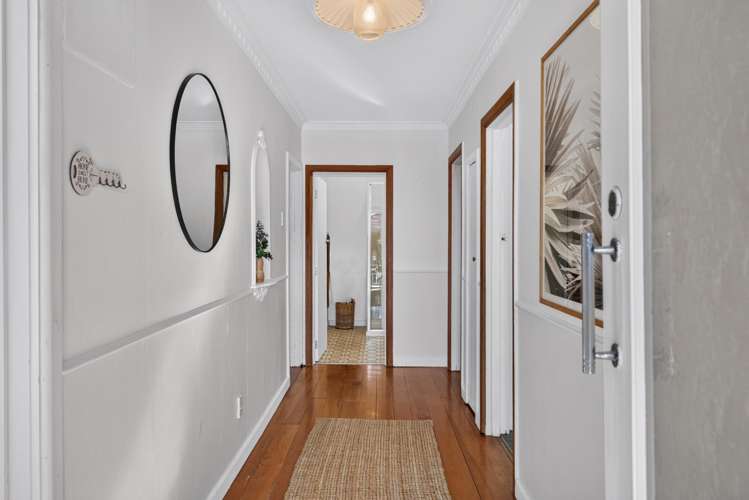 70 Nelson Crescent Napier South_3