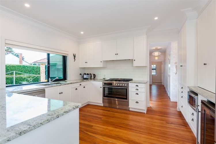 11 Lake Pupuke Drive Takapuna_16