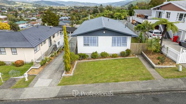 17 Sunnyview Drive Brown Owl_2