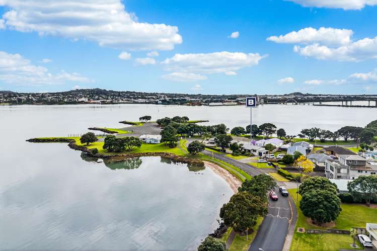 32B Kiwi Esplanade_0