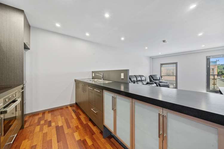 6/208 Jackson Street Petone Lower Hutt City Houses for Sale One