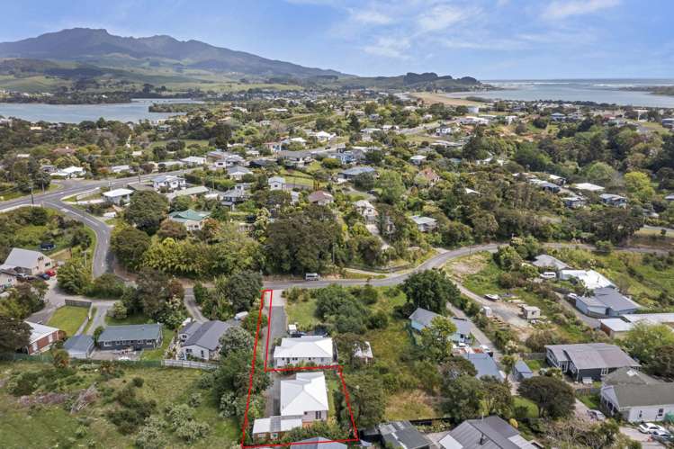 5 Cross Street Raglan_21