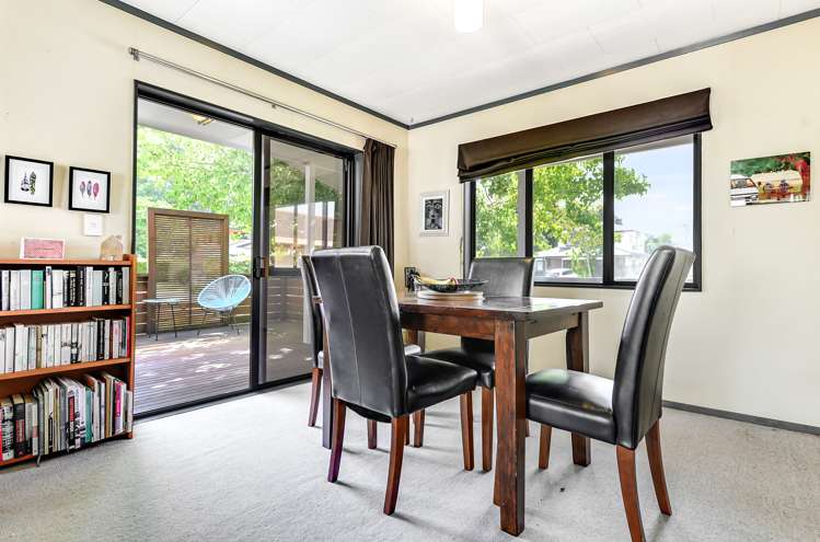 14 Oregon Crescent Glenview_15