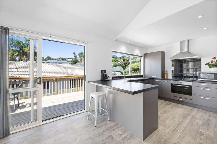 11 Kestrel Heights Arkles Bay_9